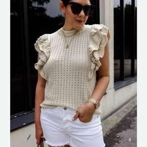 Who What Wear Cream Ruffle Sleeve Blouse